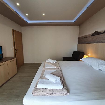 Apartments Hermes Tučepi Eksteriør billede