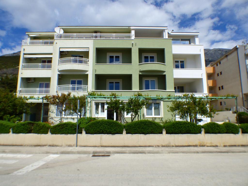 Apartments Hermes Tučepi Eksteriør billede