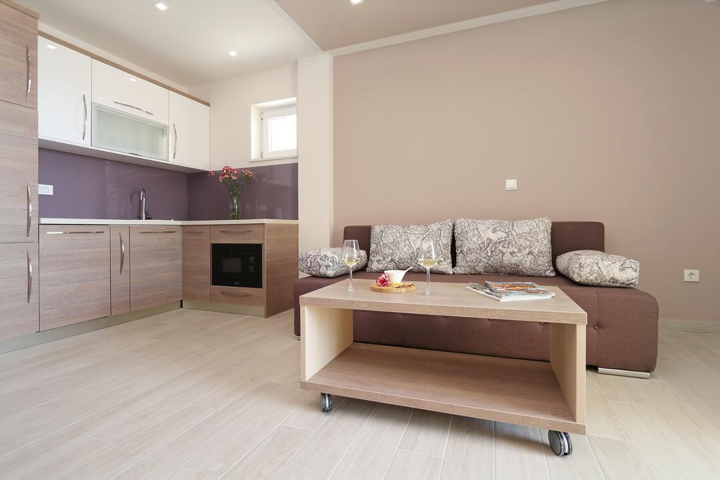 Apartments Hermes Tučepi Eksteriør billede